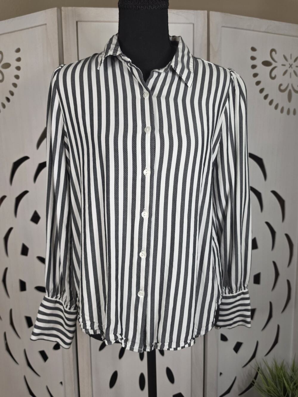 Ann Taylor Factory Blouse Black And White Stripes Business Casual